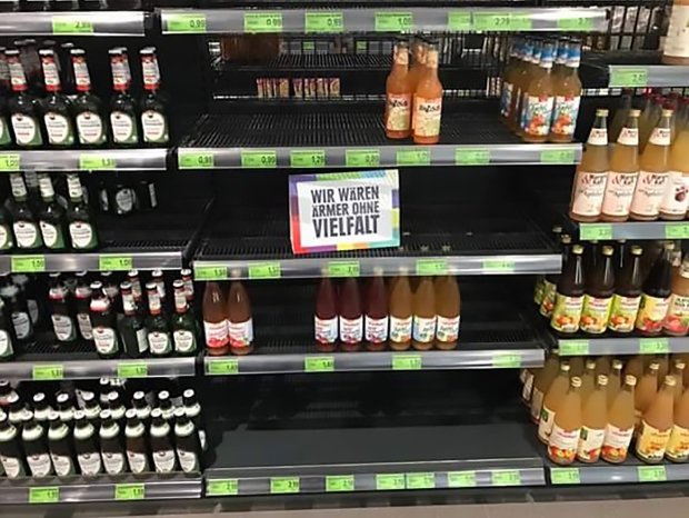 Anti-Racist Supermarket Takes Foreign Goods Off Shelves